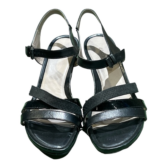 Ecco Leather back strap platform sandals size 40 or 9. - Picture 2 of 4